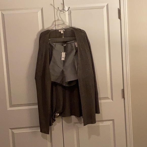 NWT 2 piece Short Set, Top size Lg short size med - Picture 2 of 15